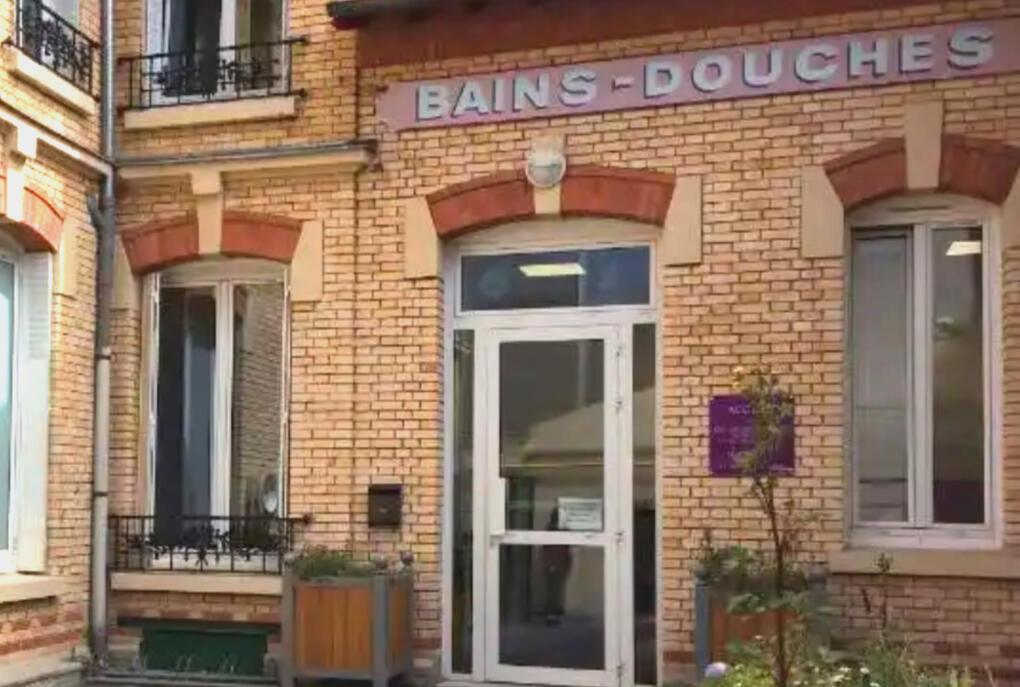 Photos de la place Achtarak, au sud d'Alfortville.